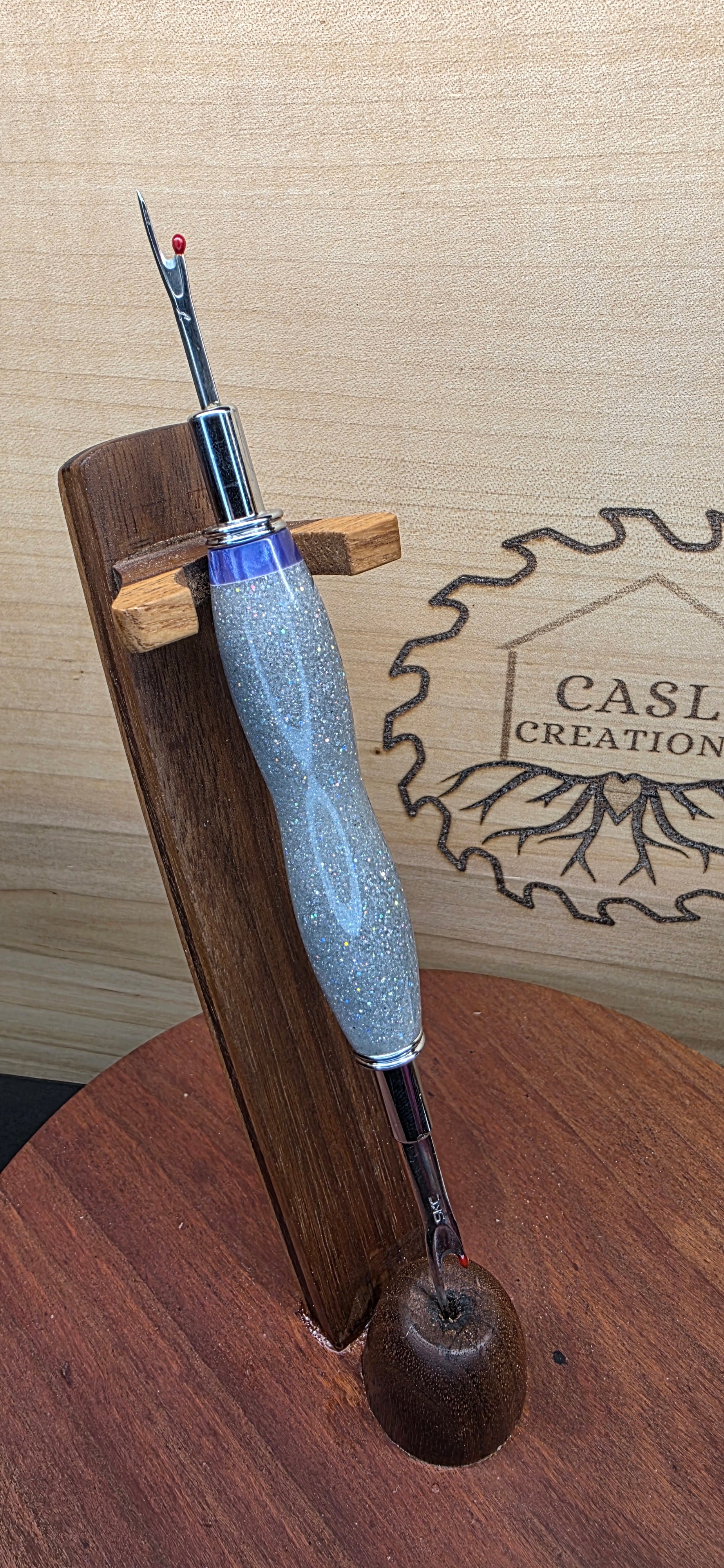 Double Seam ripper in Cosmic silver glitter with purple accent
